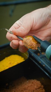 24K views · 339 reactions | QUICKFIRE TOP TIPS ⏰ Here’s a few quickfire method feeder top tips from the most recent Bitesize with Adam Rooney at JCB Lakes! . Do you enjoy whacking feeders the distance and catching big carp? You’ll love this bitesize! Plenty of tricks just like this are reveleaved to help you snare more as the temperatures drop ❄️ . Watch now over on TackleGuruTV  | Tackle Guru | Facebook