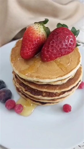 5-Minute Pancakes Without Milk or Butter