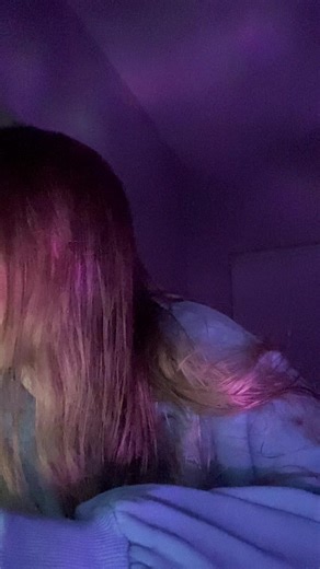 emma❀violet (@emmaviolet04)’s videos with blurred moon - daniel.mp3