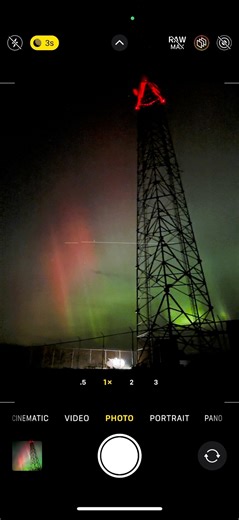 Pulsating northern lights! Watch the waves of light surge upwards! SE Minnesota - Oct 11th, 2024 #northernlights #aurora | Tanner Charles Chasing