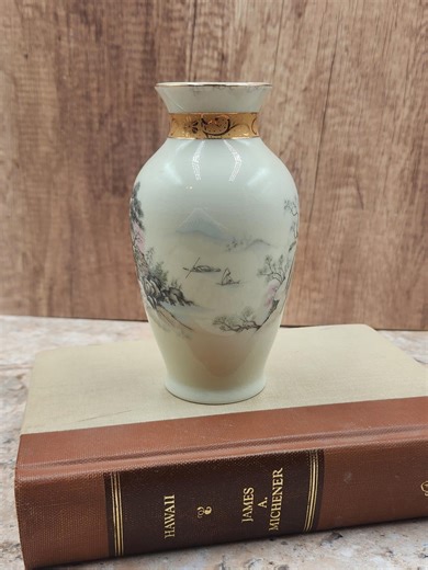 Vintage Japanese Porcelain Vase – Hand-painted Landscape With Gold Gilt – Made in Japan - Etsy
