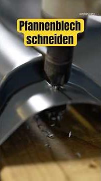 Pfannenblech zuschneiden. ✂️🔩