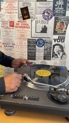 Classic 1979 roots rub-a-dub from Frankie Jones produced in Jamaica by Bertram Brown for his Freedom Sounds label, backed by the Soul Syndicate and mixed by Scientist at King Tubby’s. Be sure to secure your copy of Frankie Jones & The Nazarines - Company 12” off the site NOW! 🔥🔥🔥 #rocksteady #roots #sounsystem #dubwise #reggaesoundsystem #reggae #reggaecollection #vinylrecords #reggaemusicforever #ukdub #revivalreggae #ukroots #newmusic #vinylonly | Dub Vendor