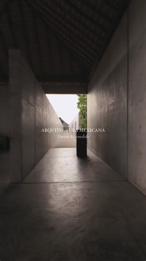 C B S T D on Instagram: "ARQUITECTURA MEXICANA | PUERTO ESCONDIDO En las costas de Oaxaca existen ejemplos imperdibles de la arquitectura mexicana contemporánea, proyectos que se adaptan a su clima y al entorno haciendo uso de materiales aparentes y formas que responden a estas premisas climáticas. Proyectos en el video: - @casawabi por @tadao_ando_architecture -Casa Ohana por @vertebral.mx -Chimenea por @kalach_tax - @casonasforza por @kalach_tax -Pentagonos por @kalach_tax -Hotel Xique por @es