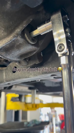Johnny Pham on Instagram: "Watch till the end snap on socket no match for @gripedgetools socket got it off 👌🏼 . . . . #mechanic #techblogger #mastertech #acura #honda #automotive #bayarea #autorepair #gripedge #tools"