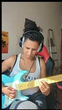 La meilleure guitare que j'ai testé de toute ma vie 🎸😱 #shorts