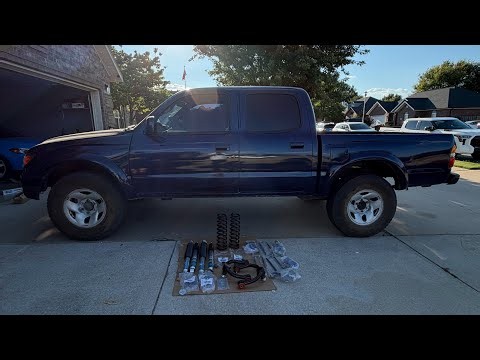 Toyota Tacoma gets a lift kit!!!