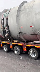 Huabang trailer, hydraulic axle truck passing through desert highway no man's land | Huabang Trailer