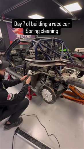 One week down, many more to come 😅 And to close the first week, today was a challenging one, had very little time to work on the car and was stressing about it, but in the end I figured I'd just relax and make the car a bit nicer to work on. After all, this is a long process, so the focus is on consistent progress, even if some days the progress might be smaller than I'd like. This project wouldn't be possible without amazing partners: @Nuke Performance @LinkECU @Turbosmart #builtnotbought #gar