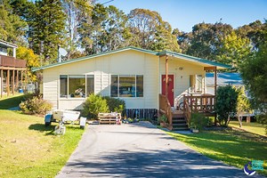 Sold House 3 Goolara Avenue, Dalmeny NSW 2546 - Jan 10, 2024