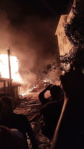 Fire into the wood store#fire #viral #dengerous #viralvideo