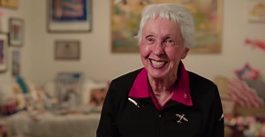 Conoce a Wally Funk, la icónica piloto de 82 años que viajará al espacio con Jeff Bezos