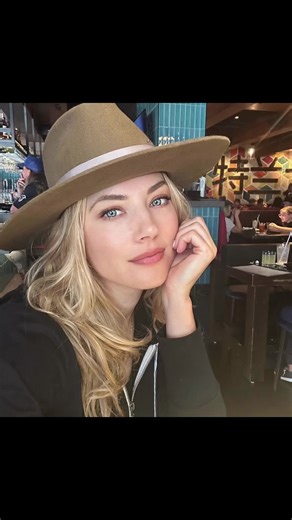 What an incredible moment of my life. 🤎#beauty #hairstyles #katherynwinnick