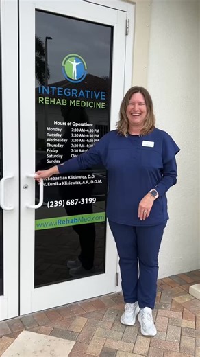 💪 Strength starts from the core. A strong, stable core supports your spine, improves posture, and reduces back pain. Try these 3 simple exercises to build real stability👇 Consistency is key. Start with 2–3 sets, 10–12 reps each — and always focus on form over speed. 🌱 Prevent injury. Protect your spine. Perform better. 📍 South Florida | Integrative Rehab Medicine #CoreStrength #BackPainRelief #PhysicalTherapy #IRM #SouthFloridaHealth #SpineHealth #RegenerativeMedicine #CoreWorkout #Stability