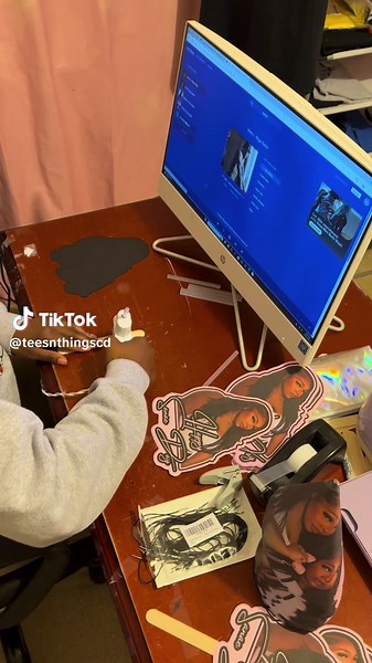 DIY Custom Party Fans Using Cardstock