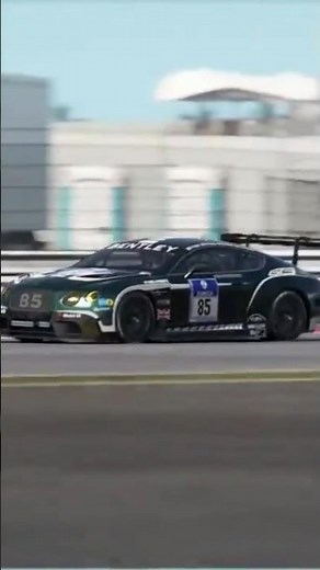Bentley Continental GT3 at Silverstone – Wet Track & Great Sound
