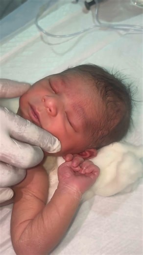 Newborn baby so cute😍👍 #youtubeshorts #nursing #newbornbaby #beautiful #cute #viral #sacribe