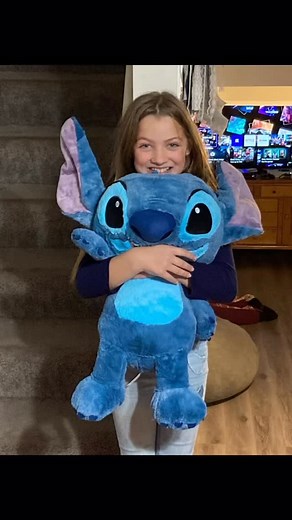 Happy birthday Lilly! | Chris Evans