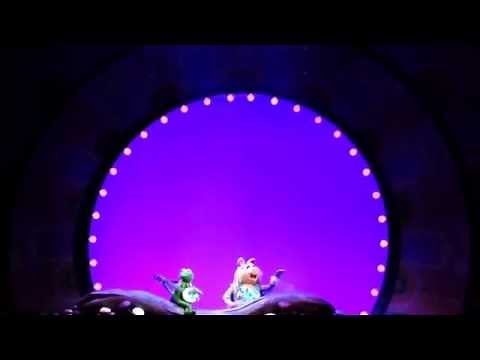 Kermit and Miss Piggy - Rainbow Connection live at the Disney El Capitan Theater