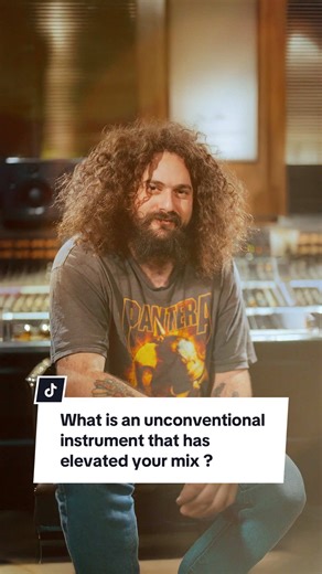 Using an Electric Sitar for Unique Music Mixing