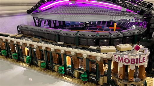 Check out these Seattle landmarks made from LEGO bricks!