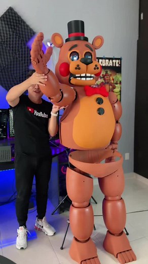 Real Animatronics: Toy Chica, Toy Freddy, Toy Bonnie Revealed