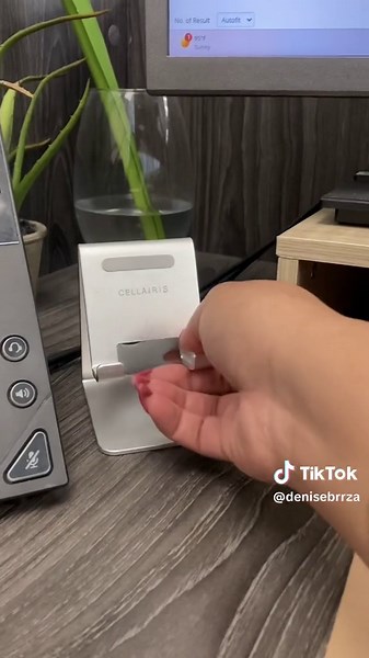 Office girly 🩷✨ #desksetup #deskdecor #deskgoals #officegirl #officelife #medicalassistant #medicalassistantlife #amazonfinds #sheinhaul