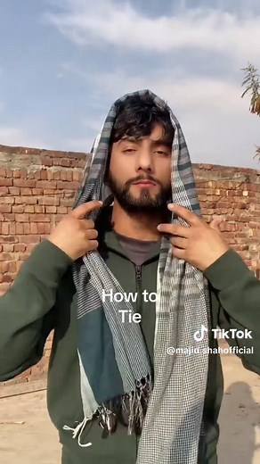 How to Tie a Head Scarf: Step-by-Step Tutorial