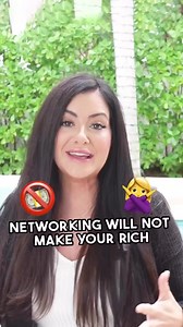 Networking is a LIE 🤦🏻‍♀️ One of the most common answers gurus have when asked how to be successful is to network, but what the heck does that ACTUALLY mean 🤔 Nearly everyone networks WRONG because they don't actually try to create real anger genuine relationships. Instead, they focus on what THEY can gain instead. 👎 Providing real value and connecting with people will bring you more success that just putting yourself out there the sake of it. 💪 - If you're looking to get started in real es