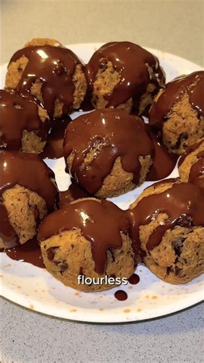 Healthy Flourless Chocolate Chip Cookies 🍪❤️ #healthy #cookies #recipe