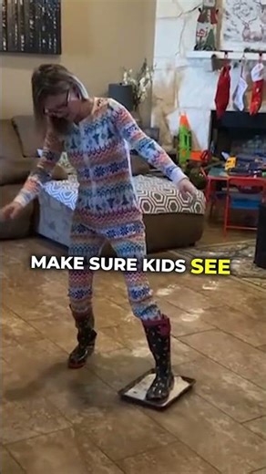 This mom showed how to help Santa 😃