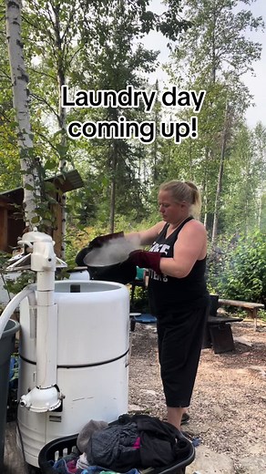 Off-Grid Laundry: Wringer Washer and Dirty Laundry Day