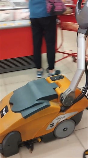 #TASKI VAVUUM CLEANER# INSIDE SUPER MARKET# very clean