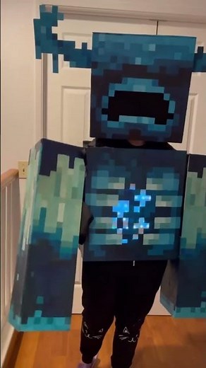 Making a Minecraft Warden Costume