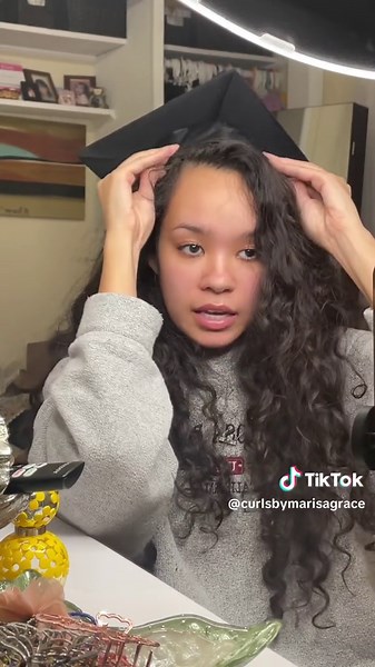 Curly Hair Graduation Cap Hack: A Stylish Solution for Big Hair