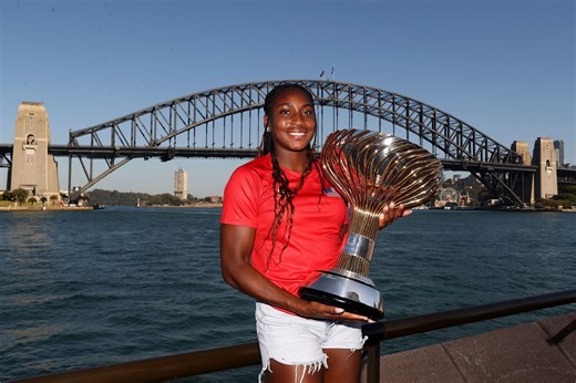 WATCH: Coco Gauff can't stop smiling as she keeps things fun at the gym while training for Australian Open 2025