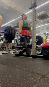 405 on deadlifts, I’m finally back at the 400 club! 😭 | Kelvin "Zarkman" Medina