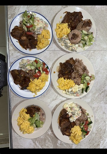 Full cooking vlog for this Sunday dinner now posted to my YouTube channel #davianealeforrest #linkinbio #subscribetomyyoutube