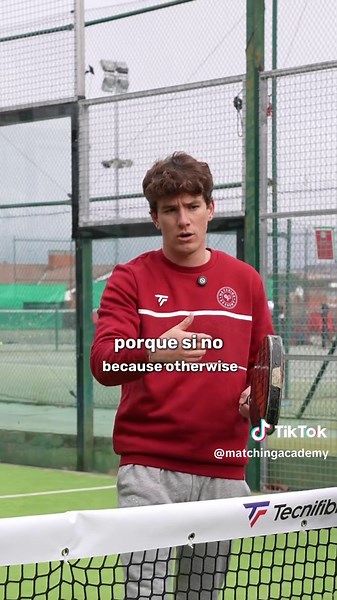 Técnicas para jugar un globo profundo en tenis y pádel