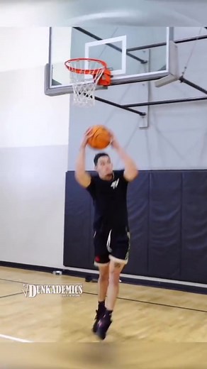 Is Isaiah your favorite to win the $15,000 holy grail dunk challenge? 🤔👀 Follow @fivestar_rated for more holy grail content!