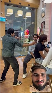 Yh kese ho gya #funny #comedy #prank #fun #memes #abrazkhan #vikramvibes #comedyfilms #vikramcomedy