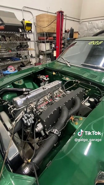 Datsun 240Z Engine Installation and Upgrade Process