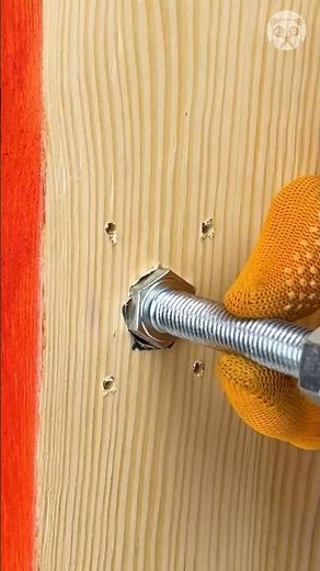 Bonne façon d'attacher un boulon au bois