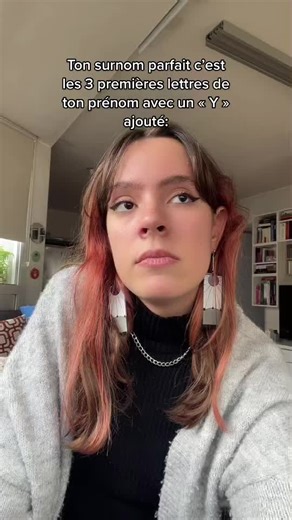 Engaging Nickname Quiz with Fun Gestures