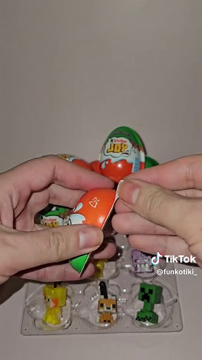Minecraft Adventures with Kinder Joy Surprise