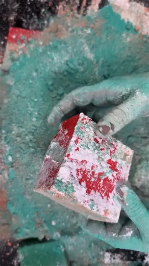 Satisfying Gym Chalk Crushing Experience