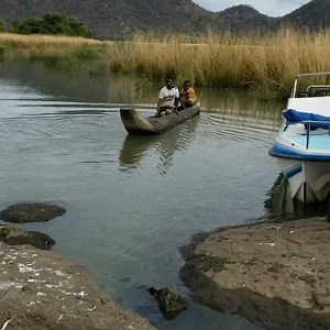 We had just spotted some huge crocs in the grass and pulled ashore to wait for them to come out. The local fishermen live amongst these beasts and often get eaten by them. It will never happen to me is their philosophy! If you are interested in a croc hunt for some real brutes we know where to go. Get in touch. #huntersnetworks #dallassafariclub #texashunting #sci #doublerifle | HuntersNetworks