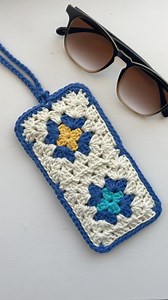 Just listed some new sunglasses cases on Etsy! 😎 Want to make your own? We’ve got you covered 😎 The written pattern is available on Etsy & Ravelry. It includes detailed instructions and photos for 2 different square designs, 2 closure options, plus a bonus Phone Bag adaptation! 😎 Or, you can check out our free YouTube tutorial for a step by step video of the traditional granny square sunglasses case design. 😎 Links to the pattern, tutorial, and ready to ship cases can be found in our bio 🔗 