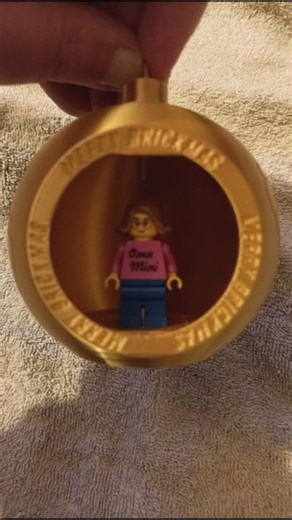 Minifigs Shorts Part 619 #lego #christmas #sigfig