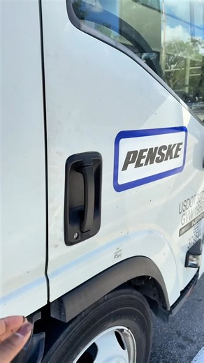 The EJS Project and Friends are gearing up for our annual Thanksgiving Drive-Thru, and we can’t wait to serve families in need. Join us on Tuesday, November 25th, from 10 AM to 1 PM, at the EJS Project in Boynton Beach. Meals will be given out on a first-come, first-served basis so don’t forget to register using the QR code. To all of our amazing partners and supporters: thank you for helping us make this possible. Together, we’re spreading gratitude, sharing love, and serving our community one 